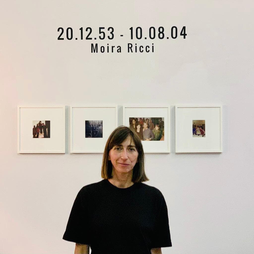 Il X Agosto dell'artista Moira Ricci a Napoli: la mostra ai Magazzini Fotografici