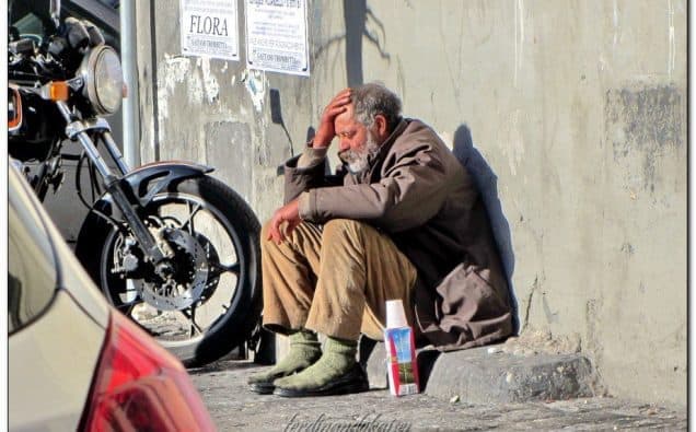 Clochard al freddo: a Napoli nuovo dormitorio per i senzatetto