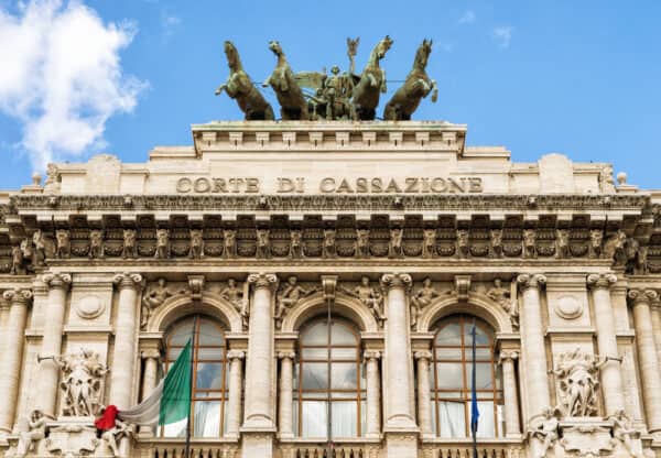 Corte di Cassazione: no al mantenimento dei figli maggiorenni