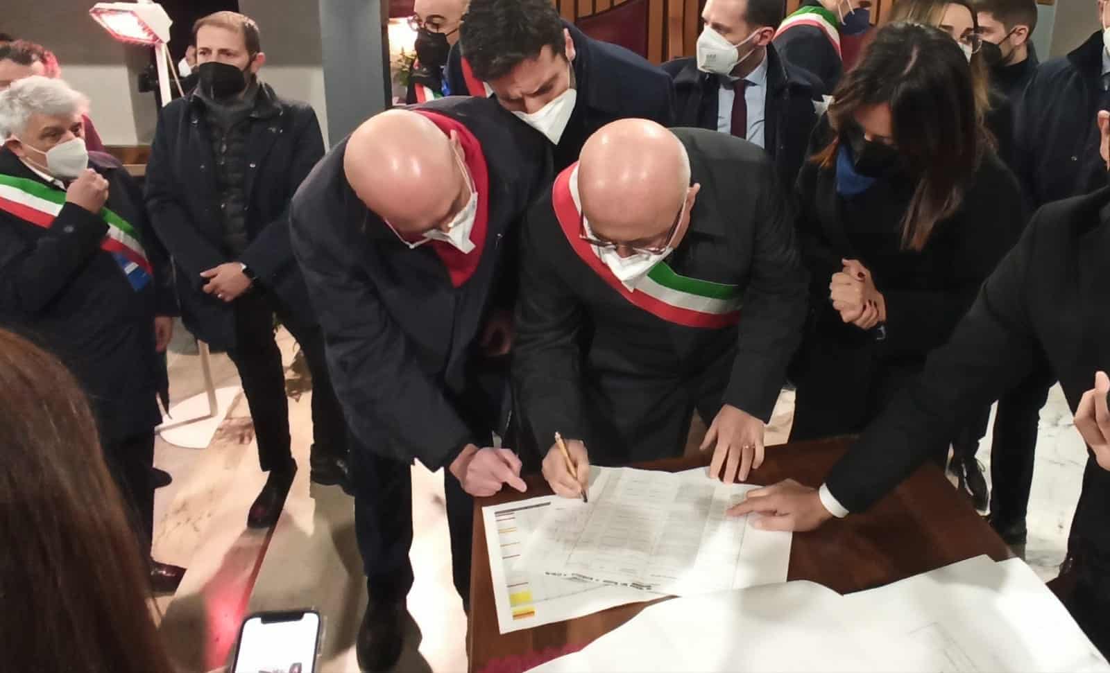 Terra dei Fuochi: il sindaco di Marcianise sottoscrive il Cis per la rigenerazione urbana e ambientale