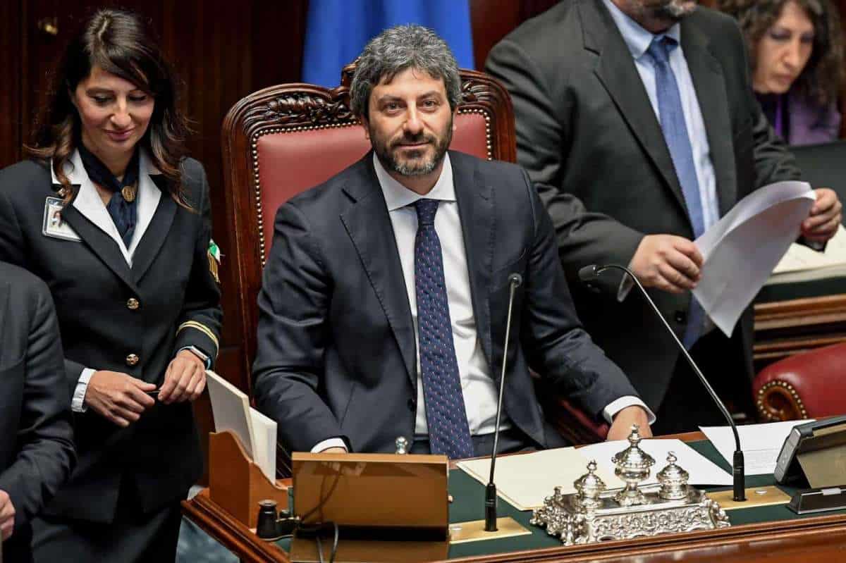 M5S contro la Nato? Fico: «È una stupidaggine»
