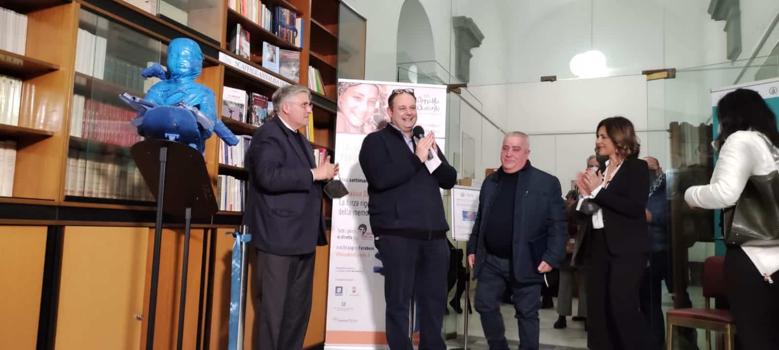 Inaugurato all'Università Federico II uno scaffale per ricordare Annalisa Durante
