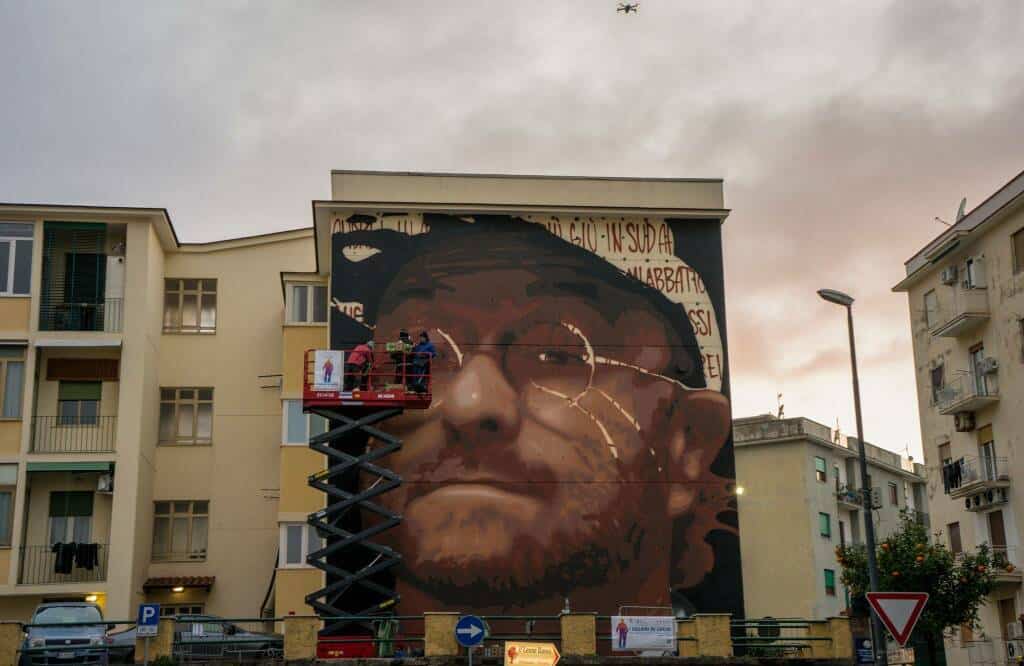 Sorrento: spunta l'omaggio di Jorit a Lucio Dalla