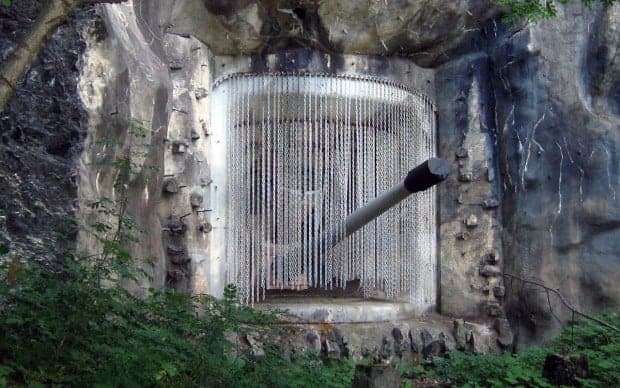 La Svizzera è pronta per il nucleare: bunker antiatomici per tutti
