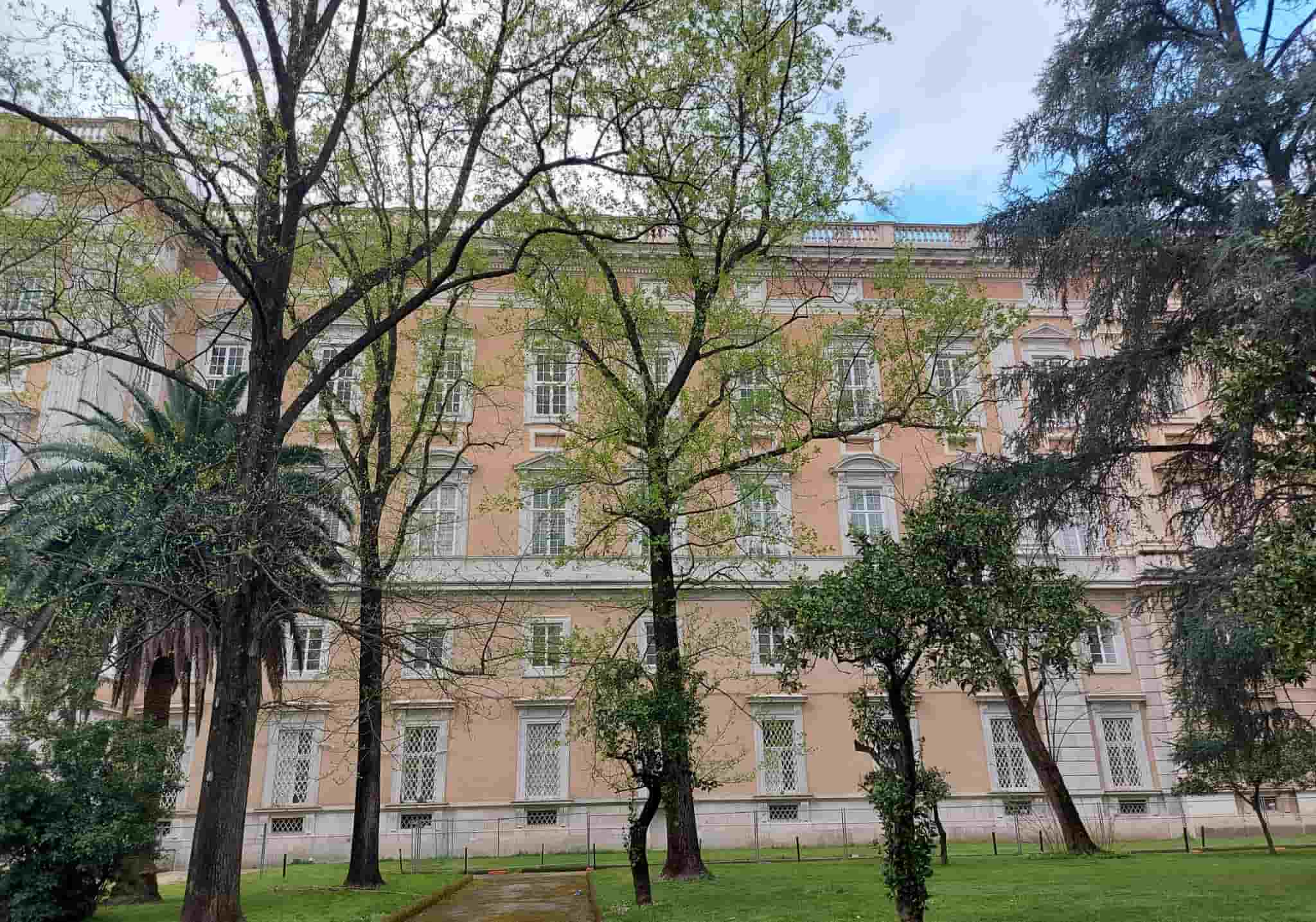 Reggia di Caserta: il bando per i lavori a facciate, coperture e sottotetto