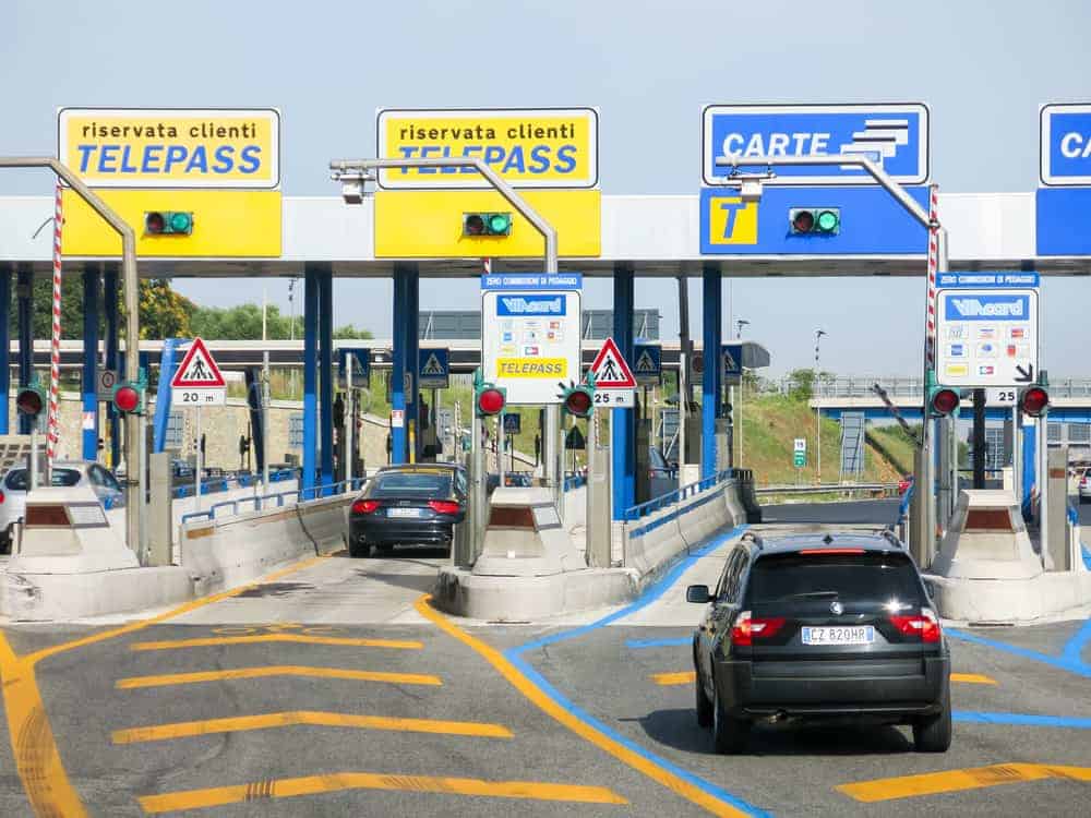 Napoli, riapre l'uscita dell'autostrada A3
