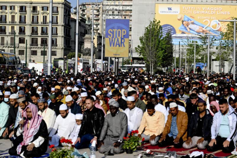 Finisce il Ramadan: a Napoli si prega per la pace