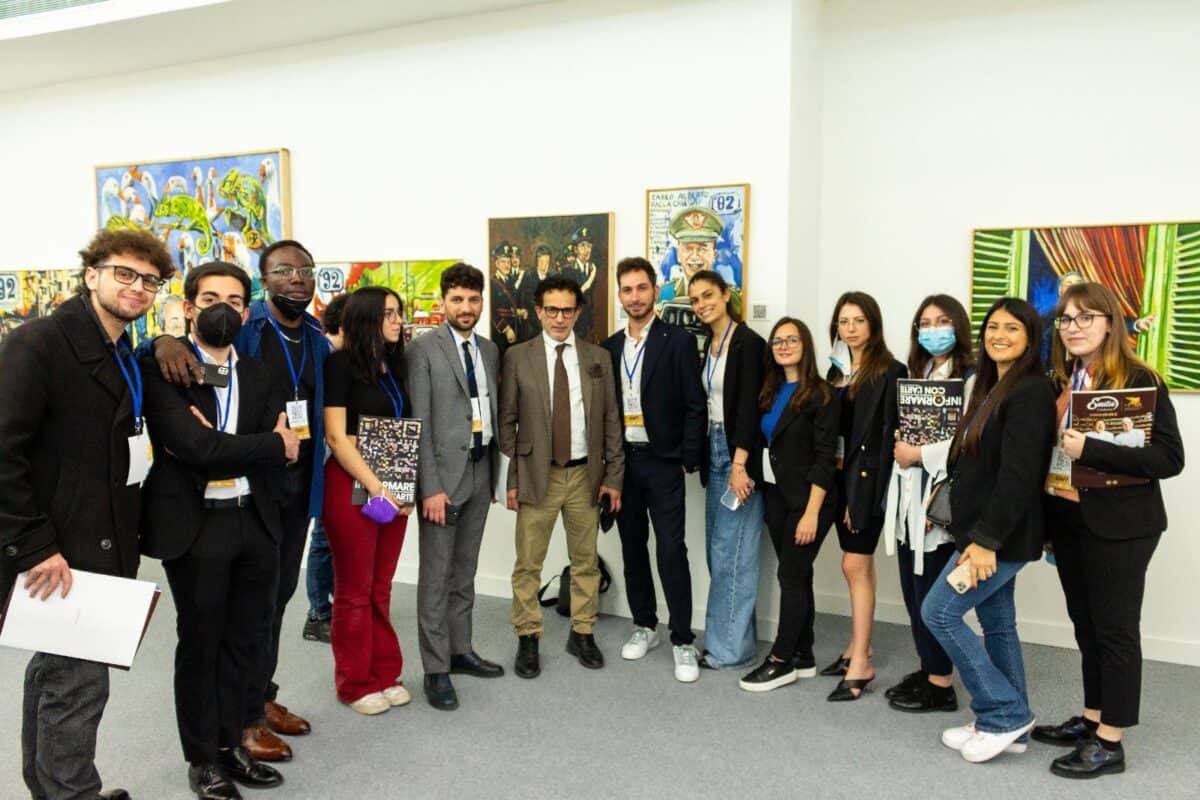"Informare con l'arte", al Jambo1 inaugurata la mostra antimafia con le opere di Gaetano Porcasi