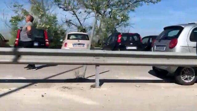 Ischitella: il primo weekend di mare porta con sé molti problemi