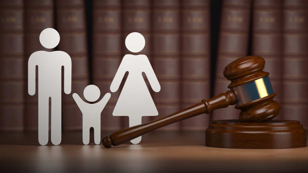 La Consulta si pronuncia sull'adozione: un passo verso l'unicità dello stato di figlio