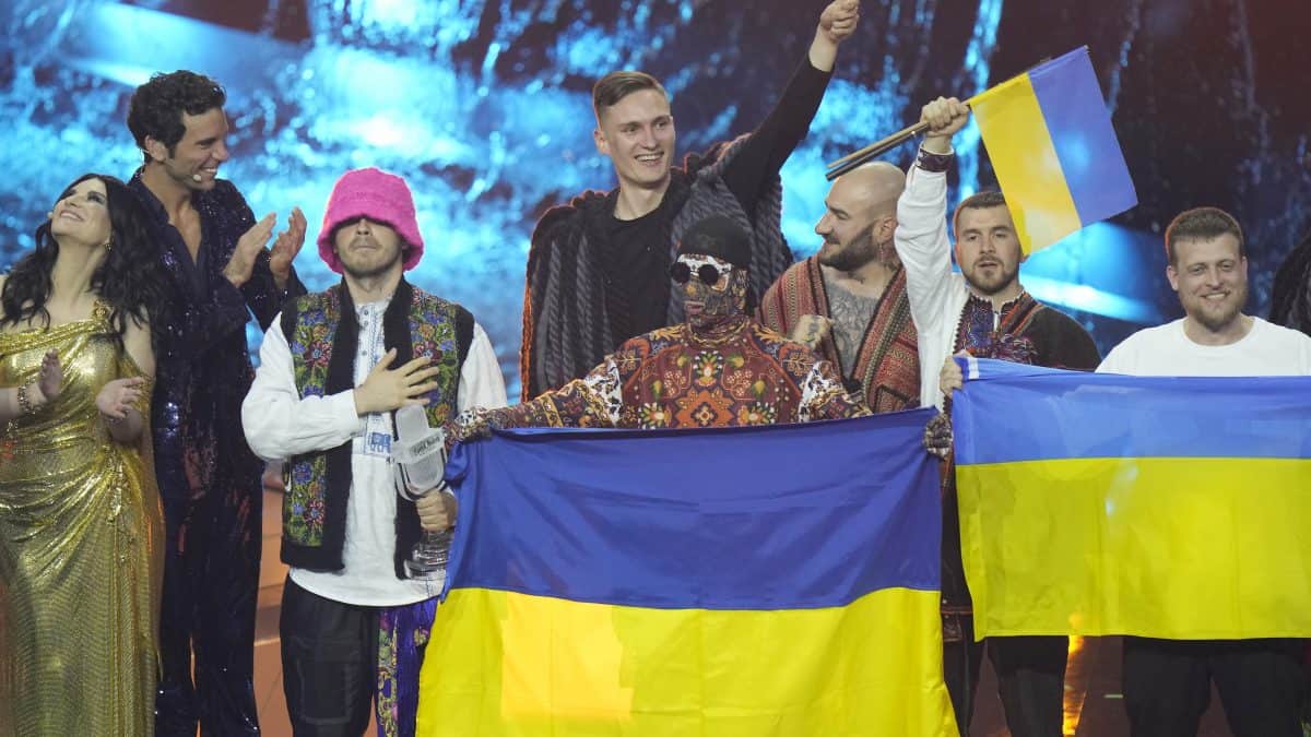 Eurovision Song Contest 2023, Italia VS Regno Unito: chi ospiterà al posto dell'Ucraina?