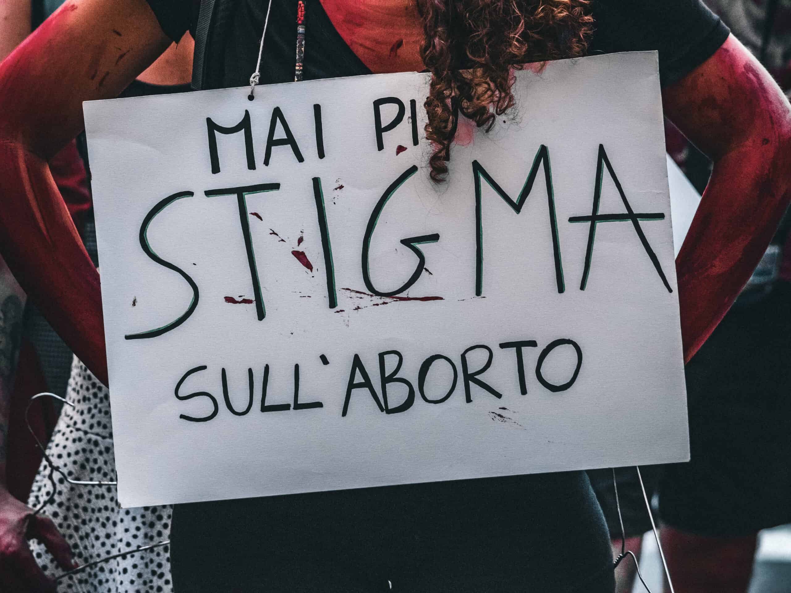 Ccà nisciuna è fessa, a Napoli la manifestazione per l'aborto libero e sicuro