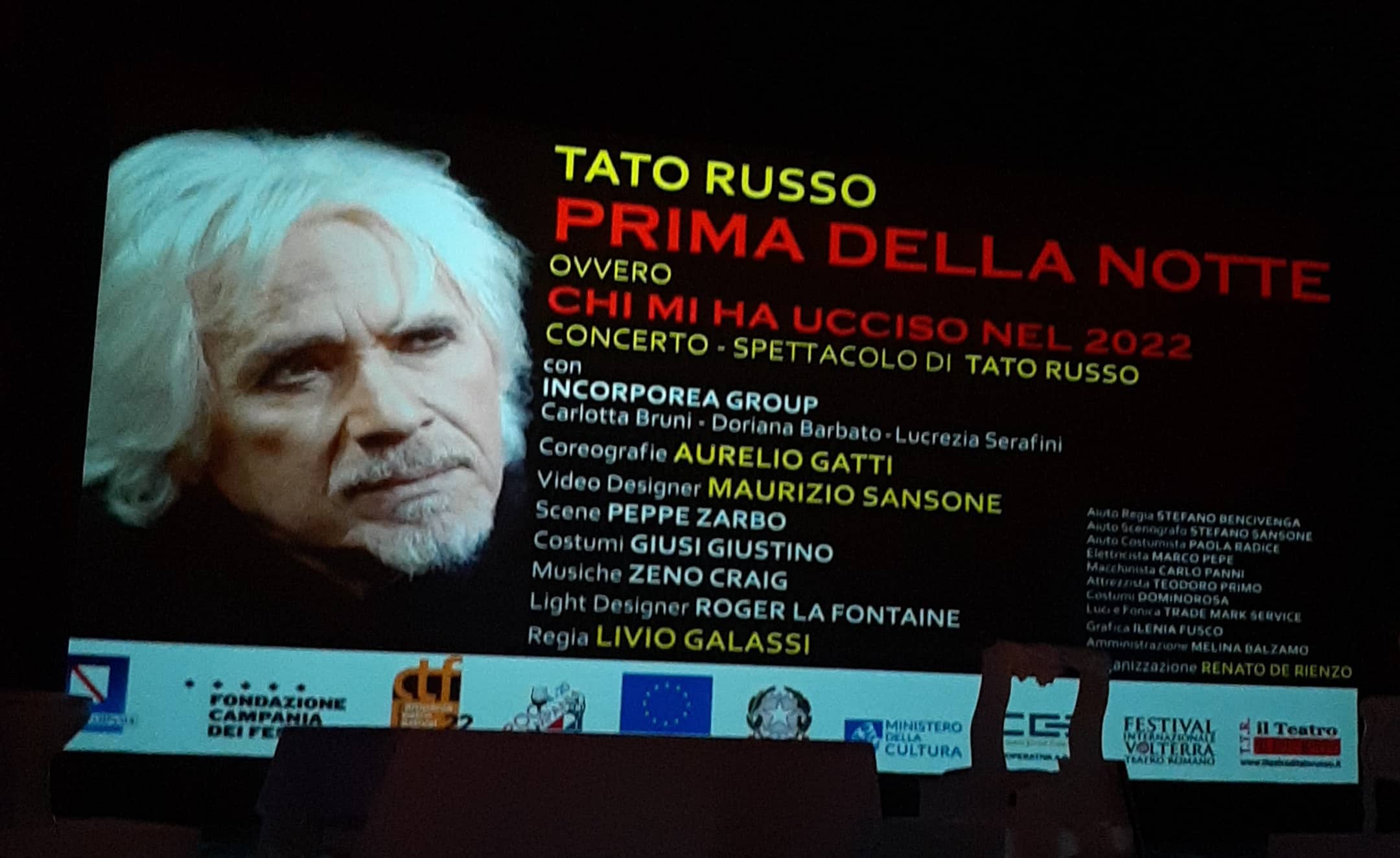informareonline-prima-della-notte-dopo-due-anni-di-assenza-il-grande-ritorno-di-tato-russo-a-teatro
