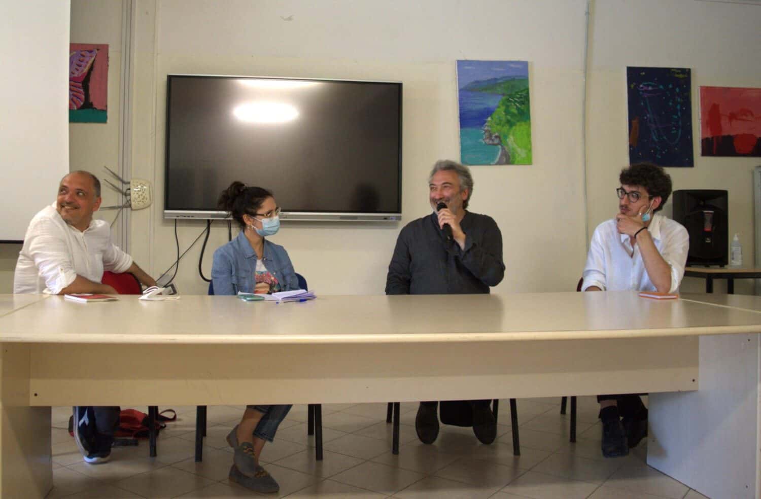 Criminalità, periferia e ambizioni: Tony Laudadio parla ai ragazzi di Caivano
