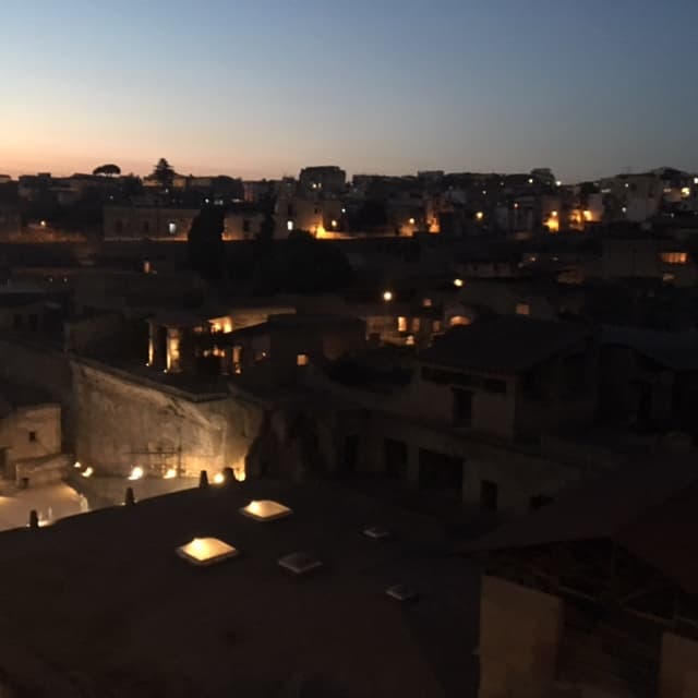 I Venerdì di Ercolano: tornano i percorsi notturni al parco archeologico