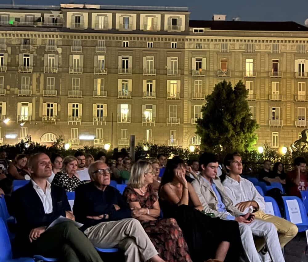 informareonline-al-palazzo-reale-di-napoli-la-proiezione-del-film-quijote-del-maestro-mimmo-paladino