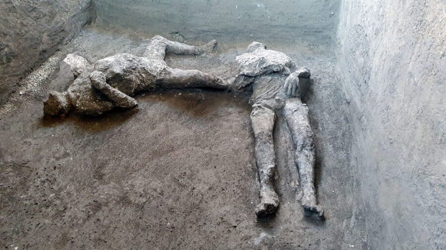 scavi abusivi pompei