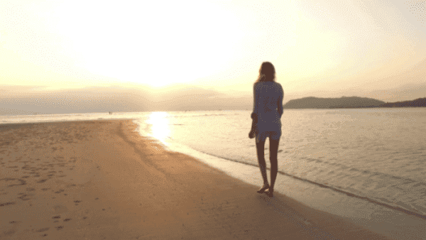 Beach walking: mantenersi in forma al mare