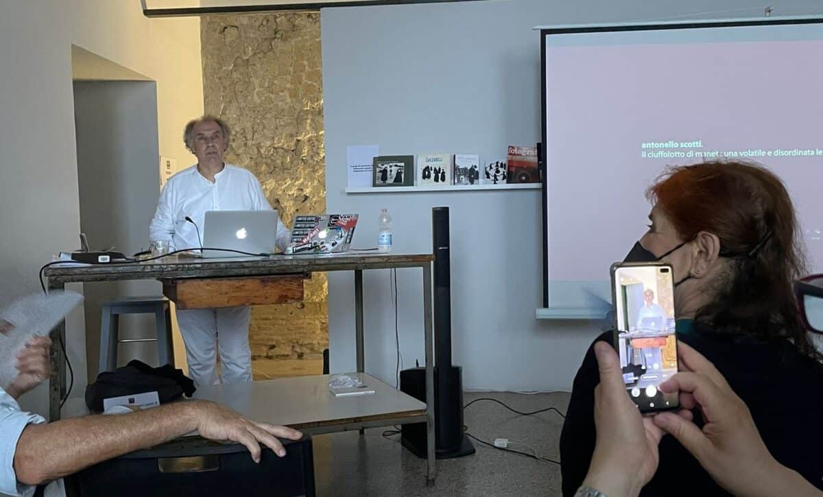 Ai Magazzini Fotografici, un incontro speciale con Antonello Scotti
