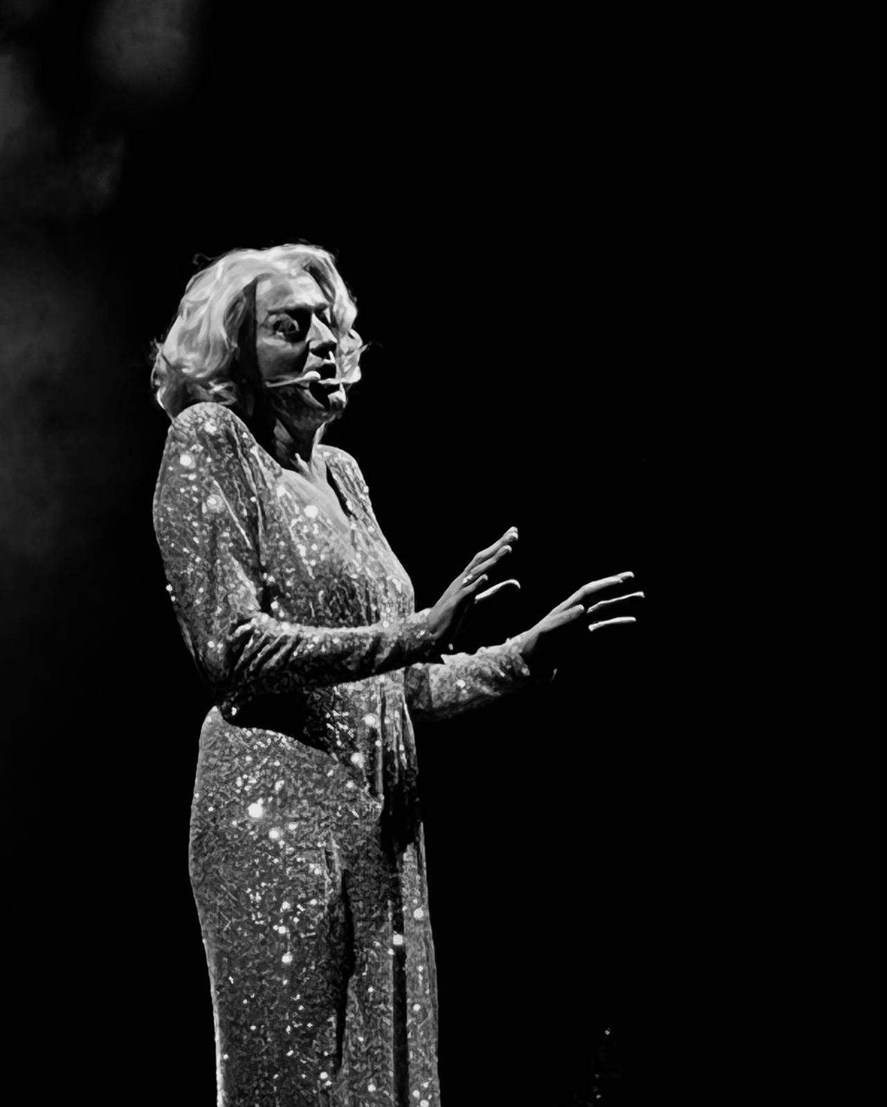informareonline-ganza-diva-standing-ovation-per-drusilla-foer-al-belvedere-di-san-leucio