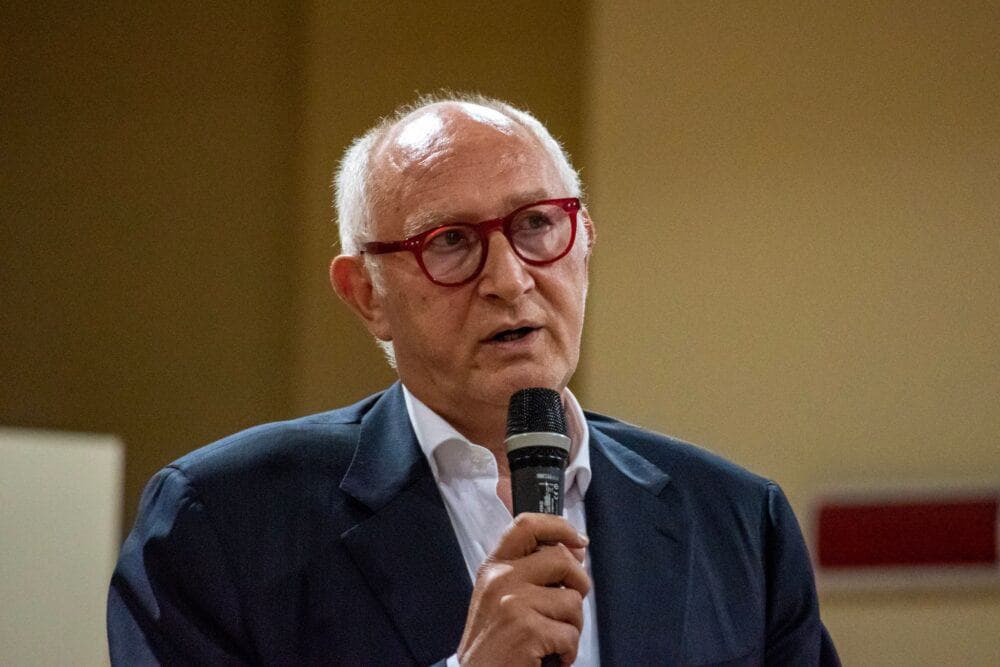 Il magistrato e la società civile: i ringraziamenti dell'assessore regionale Morcone ai giovani di Officina-Informare