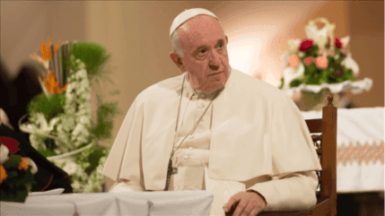 Il Papa in Canada per chiedere perdono. Bergoglio rifiuta l'ideologia colonialista