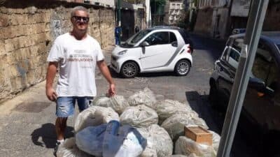 Napoli, da ex parcheggiatore abusivo a percettore del RdC: la nuova vita di Paolo Maisto
