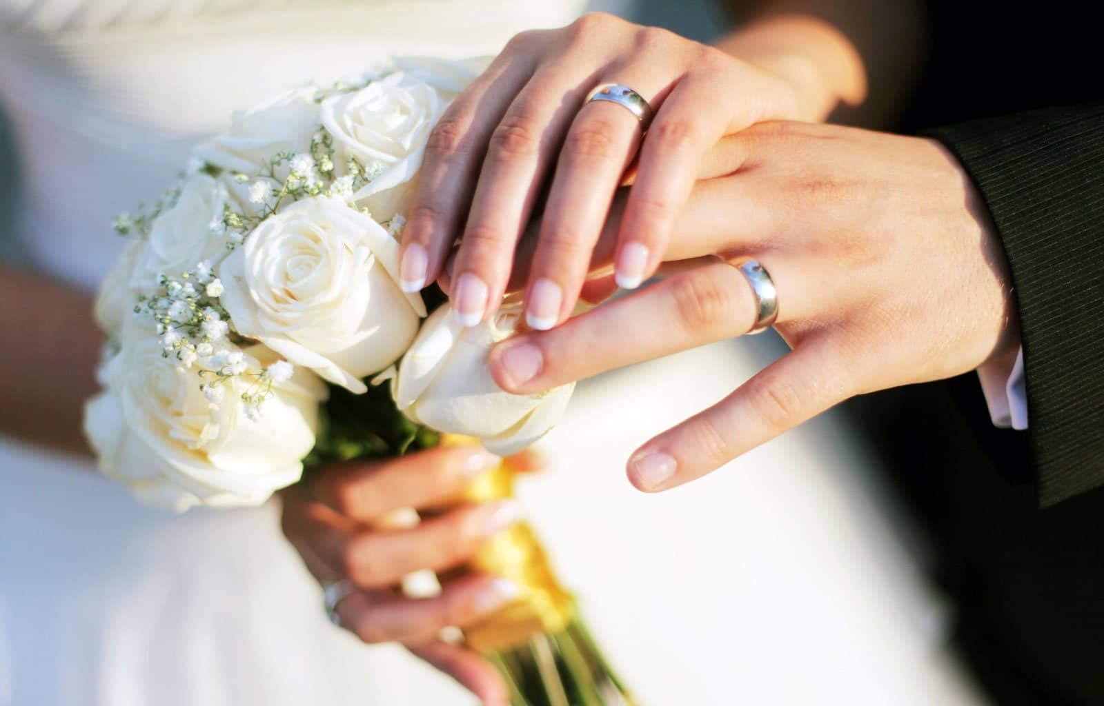 Pagano l'acconto per il loro matrimonio ma è una truffa: coppia ingannata da una location di Bacoli