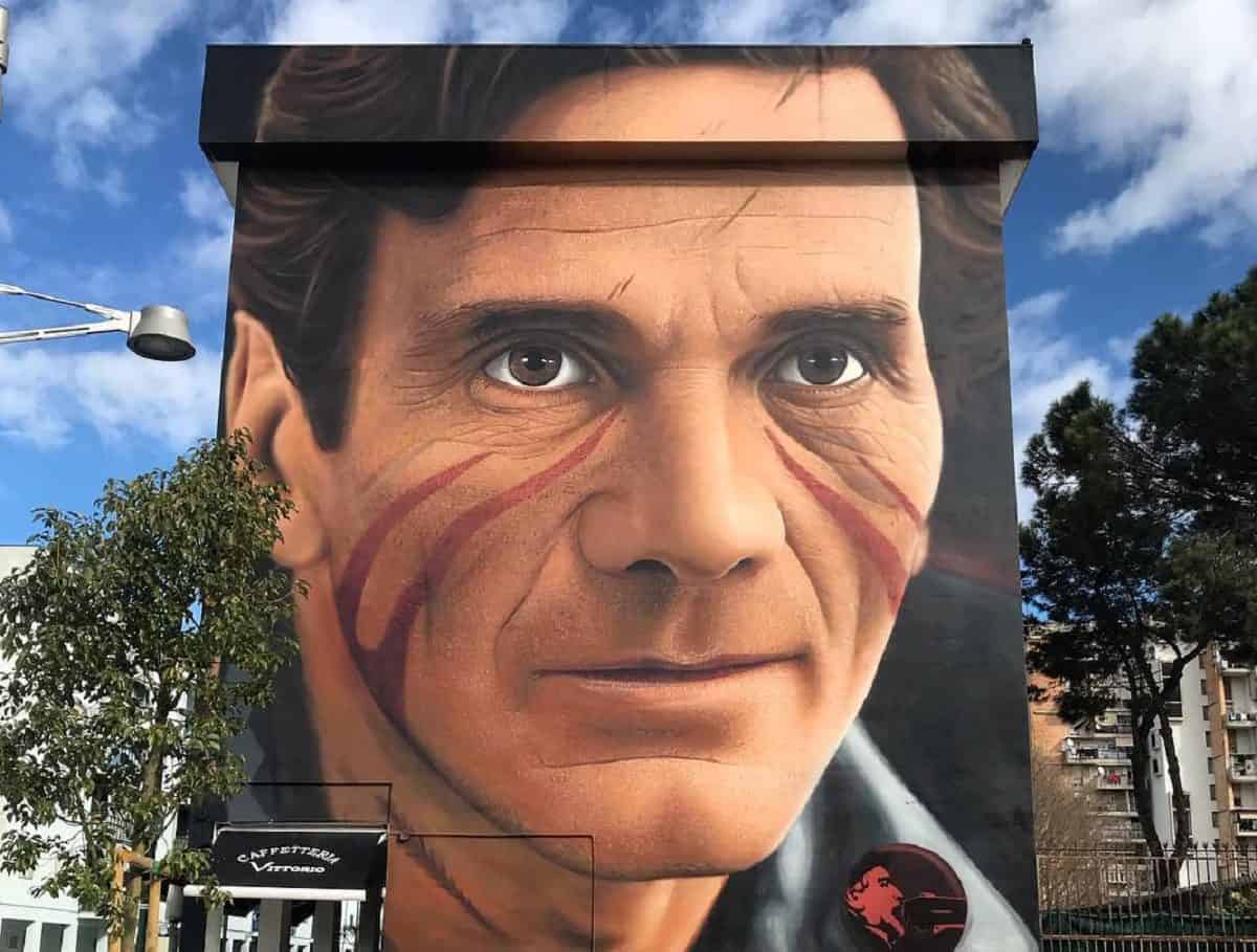 Jorit in Russia: polemiche per il maxi murale su Assange