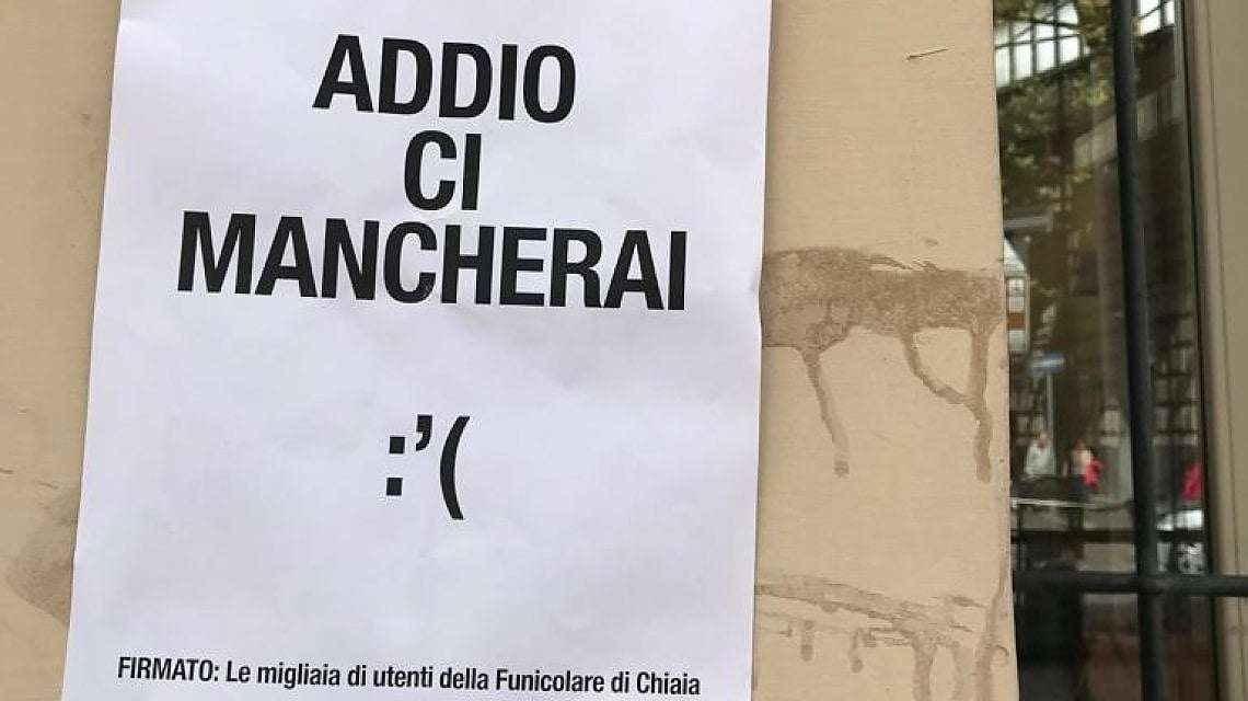 Napoli, chiusura della funicolare di Chiaia: il disastro ANM tra navette e parcheggi selvaggi