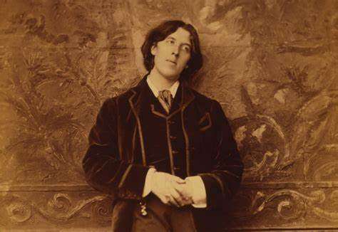 Il ritratto dell’artista. Buon compleanno Oscar Wilde