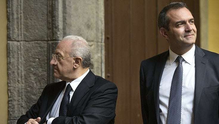 De Magistris sul disastro EAV: "attivare un controllo popolare sul sistema De Luca"