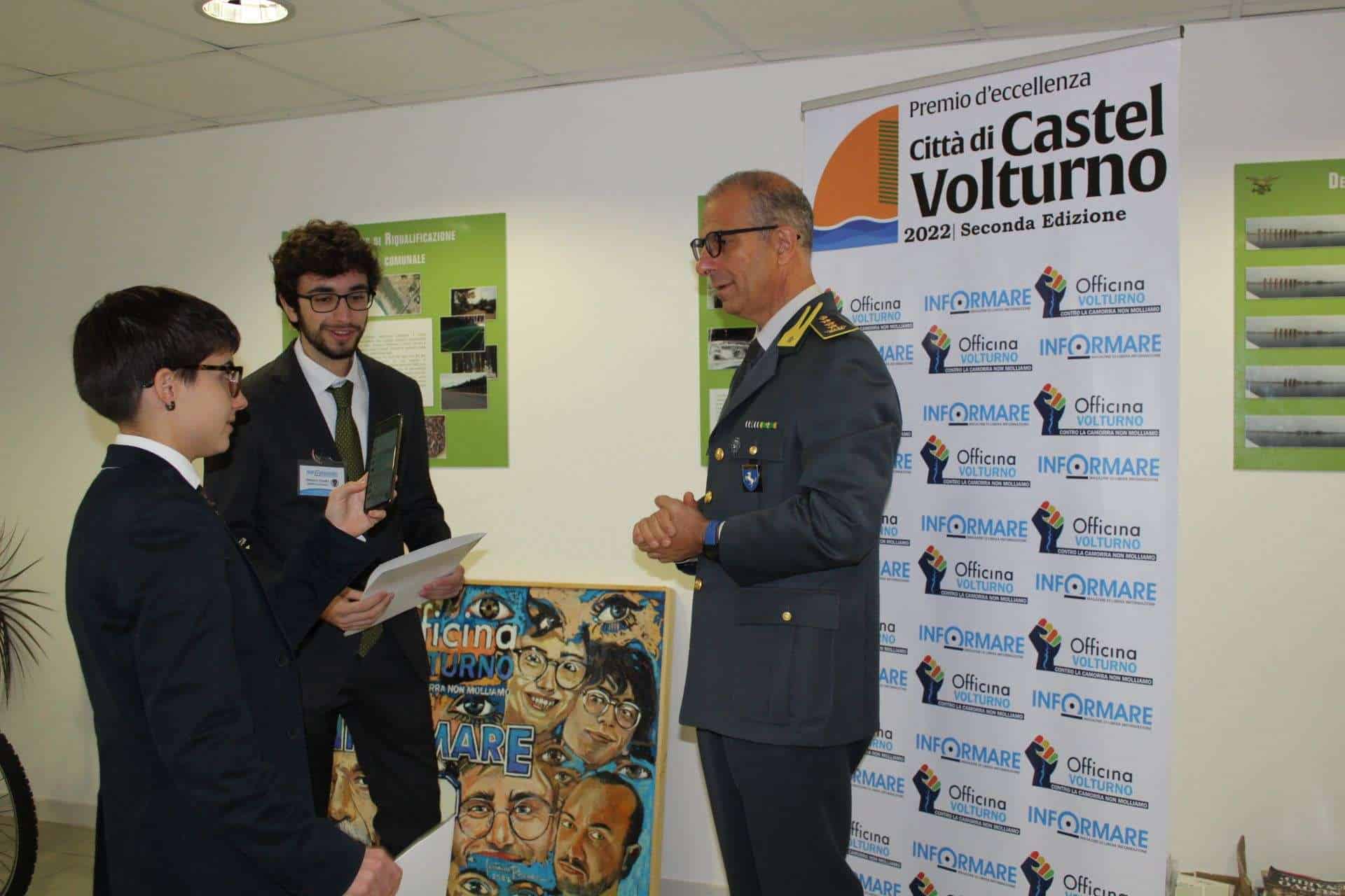 SPECIALE PREMIO. Il Colonnello Giuseppe Furciniti premiato per il lavoro svolto nella provincia di Caserta