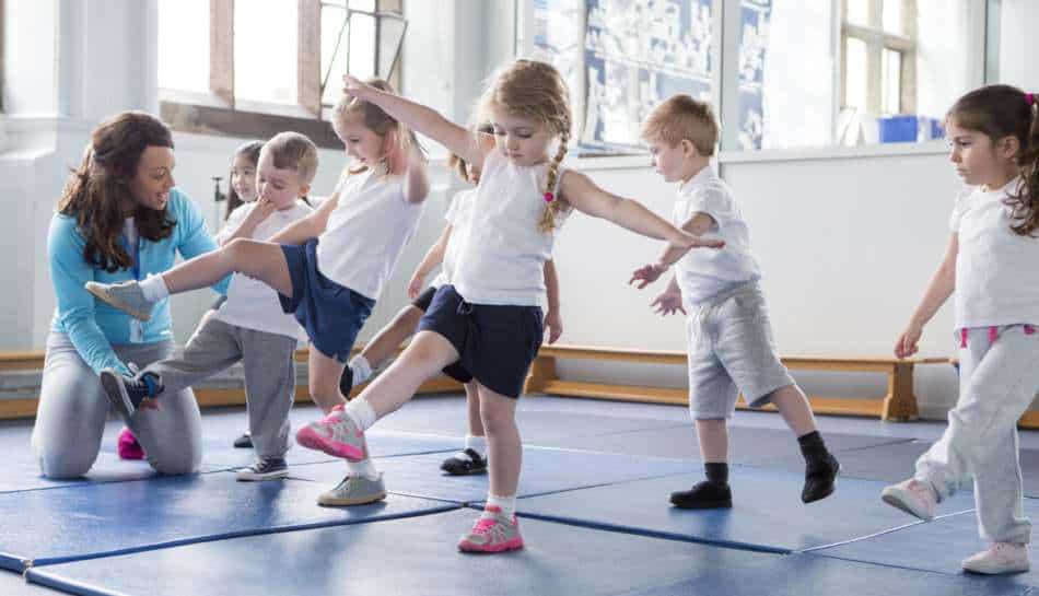Save the Children: in Campania uno su due minori non pratica mai sport