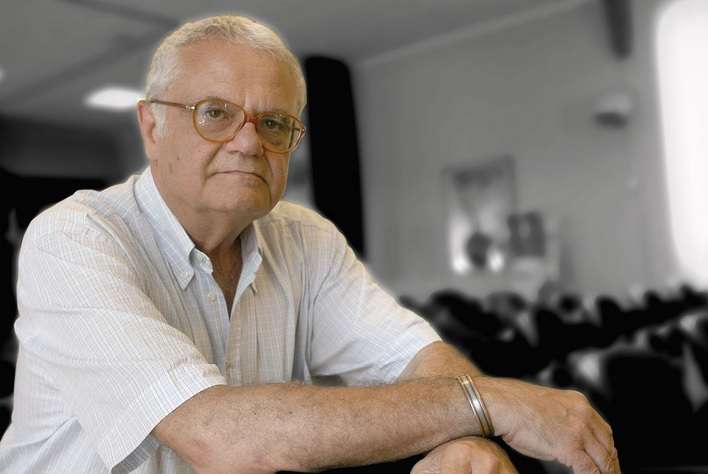 Codacons lancia l'allarme: «Prezzi fuori controllo». Cresce il costo dei beni di prima necessità