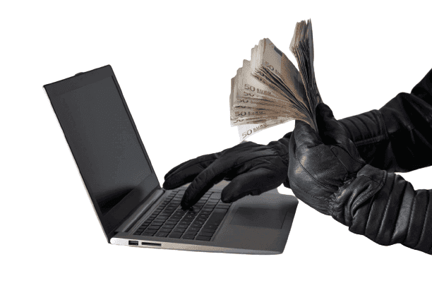 Truffe online: ragazzo napoletano ingannato dal datore di lavoro "fantasma"