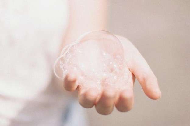 Trattamenti viso: tutto sulla crema idratante illuminante