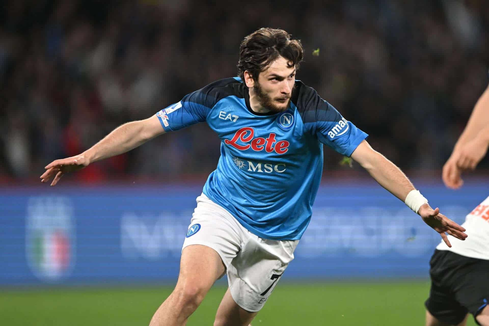 Non è successo niente, il Napoli è sempre lì: 2 gol all'Atalanta e si riparte