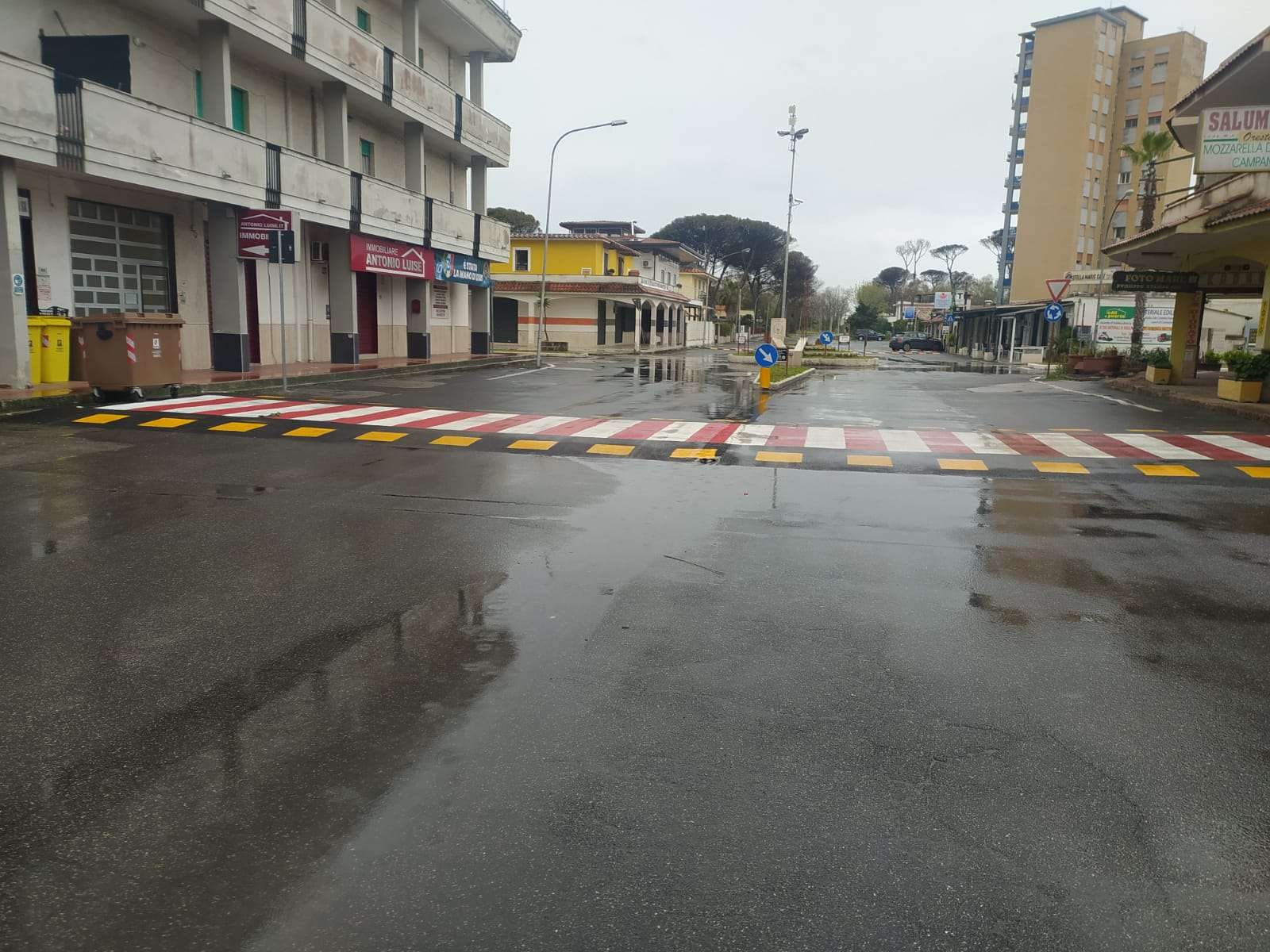 Castel Volturno: ancora disagi per i "dossi" in località Baia Verde