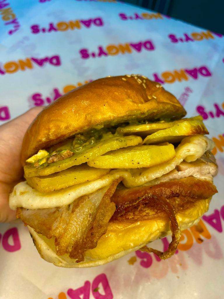 Castel Volturno, Dangy's: due anni di attività per un fast food completamente innovativo