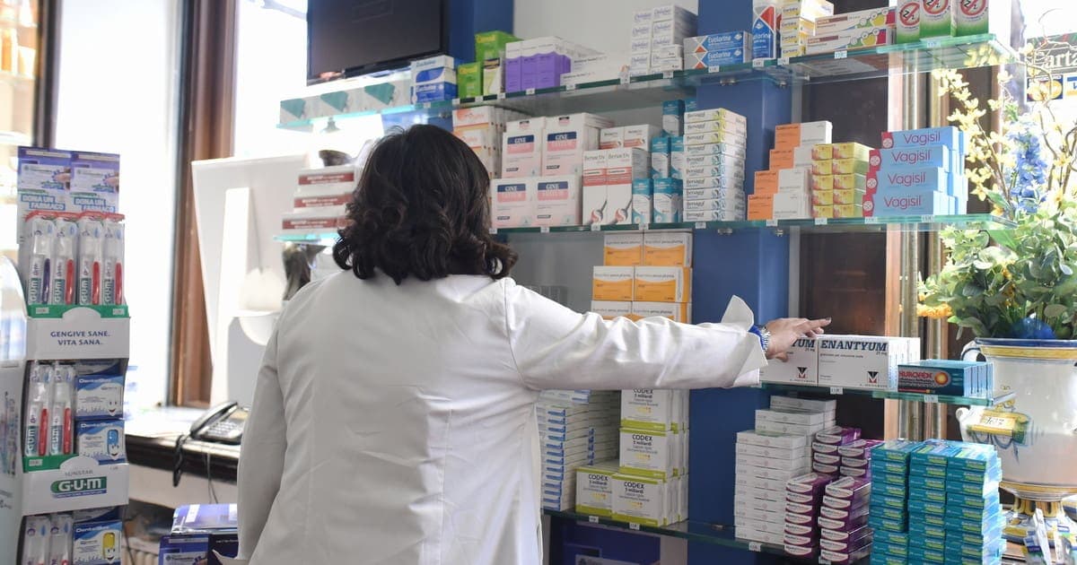 Farmacisti, la denuncia: "A Caserta nessun controllo e nessuna tutela"
