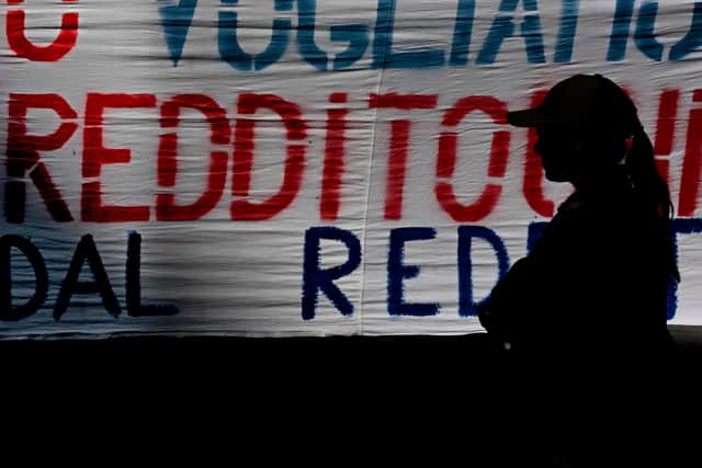 Lo sfruttamento dei giovani non finisce con l'Estate