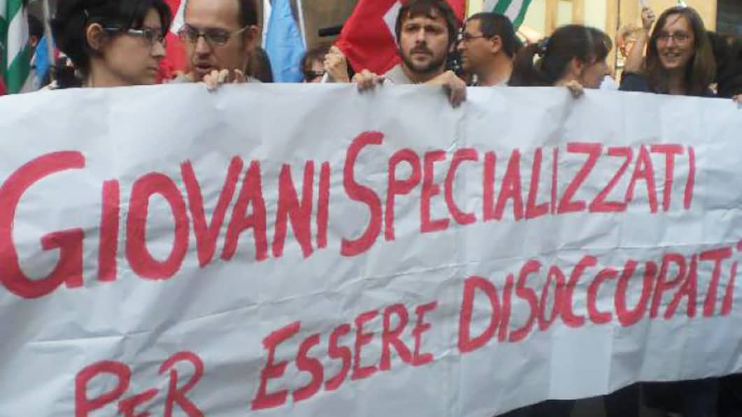 L’Italia non è una Repubblica fondata sul lavoro dei giovani
