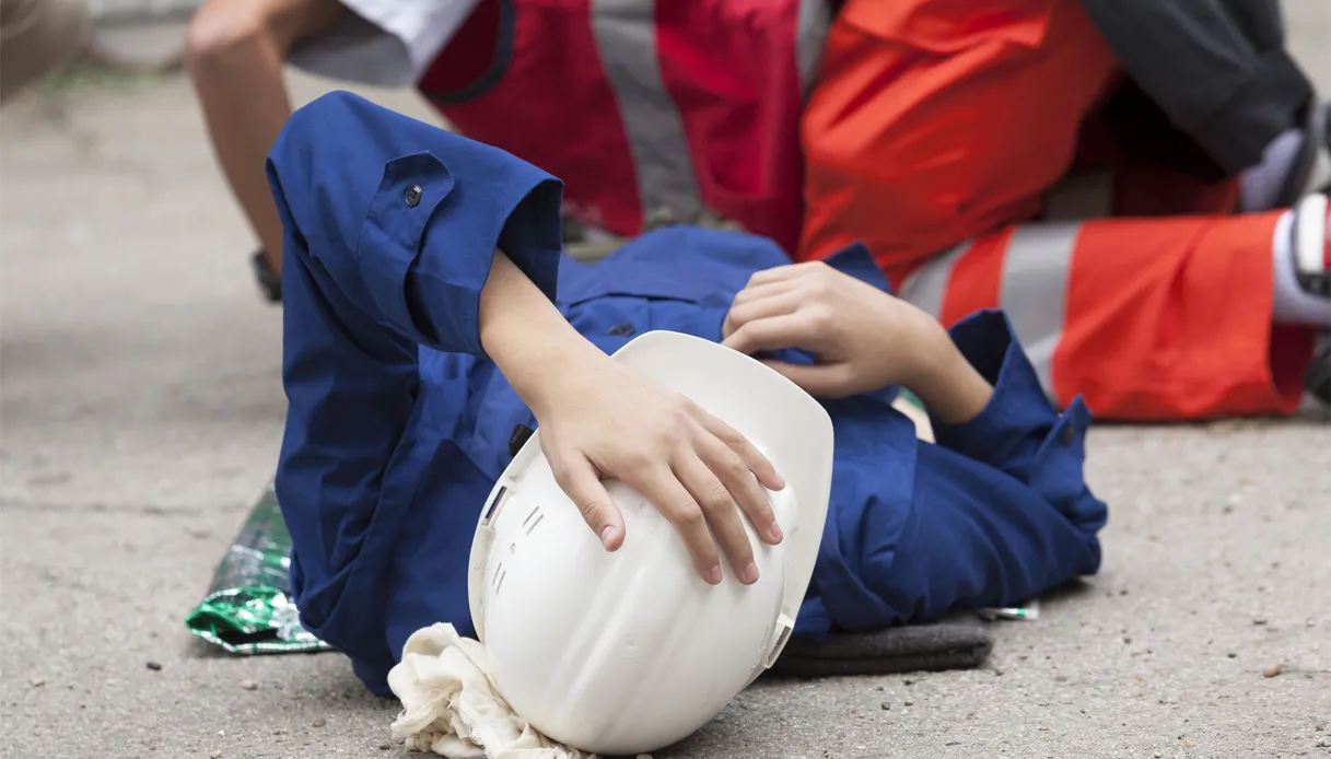 Operaio muore a Frattamaggiore: tragedia in cantiere, perde la vita Stefano Alborino