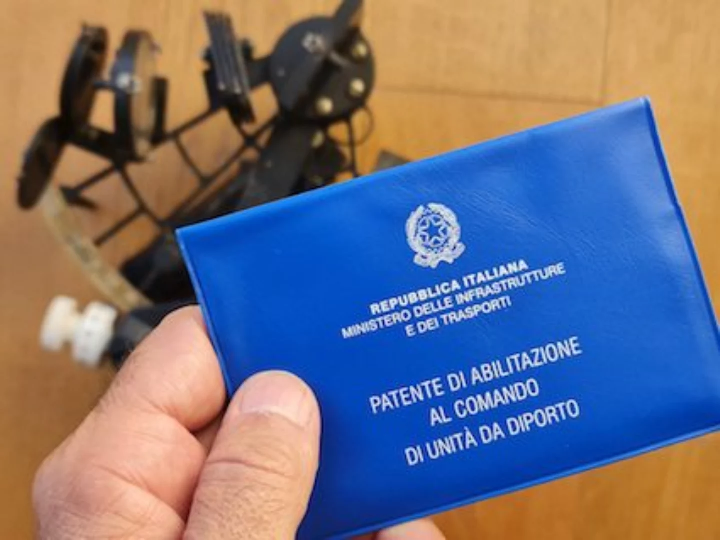 Corsi mai svolti, patenti nautiche rilasciate senza esami: 58 persone a processo
