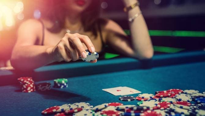 Il poker come linguaggio universale