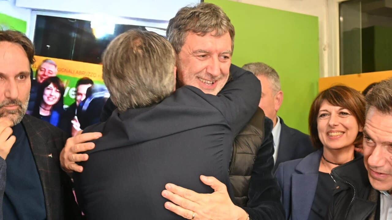 In Abruzzo vince Marsilio tra pullman e campo largo