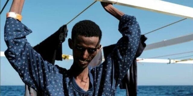 Tesfalidet Tesfom, il poeta migrante morto dopo lo sbarco a Pozzallo