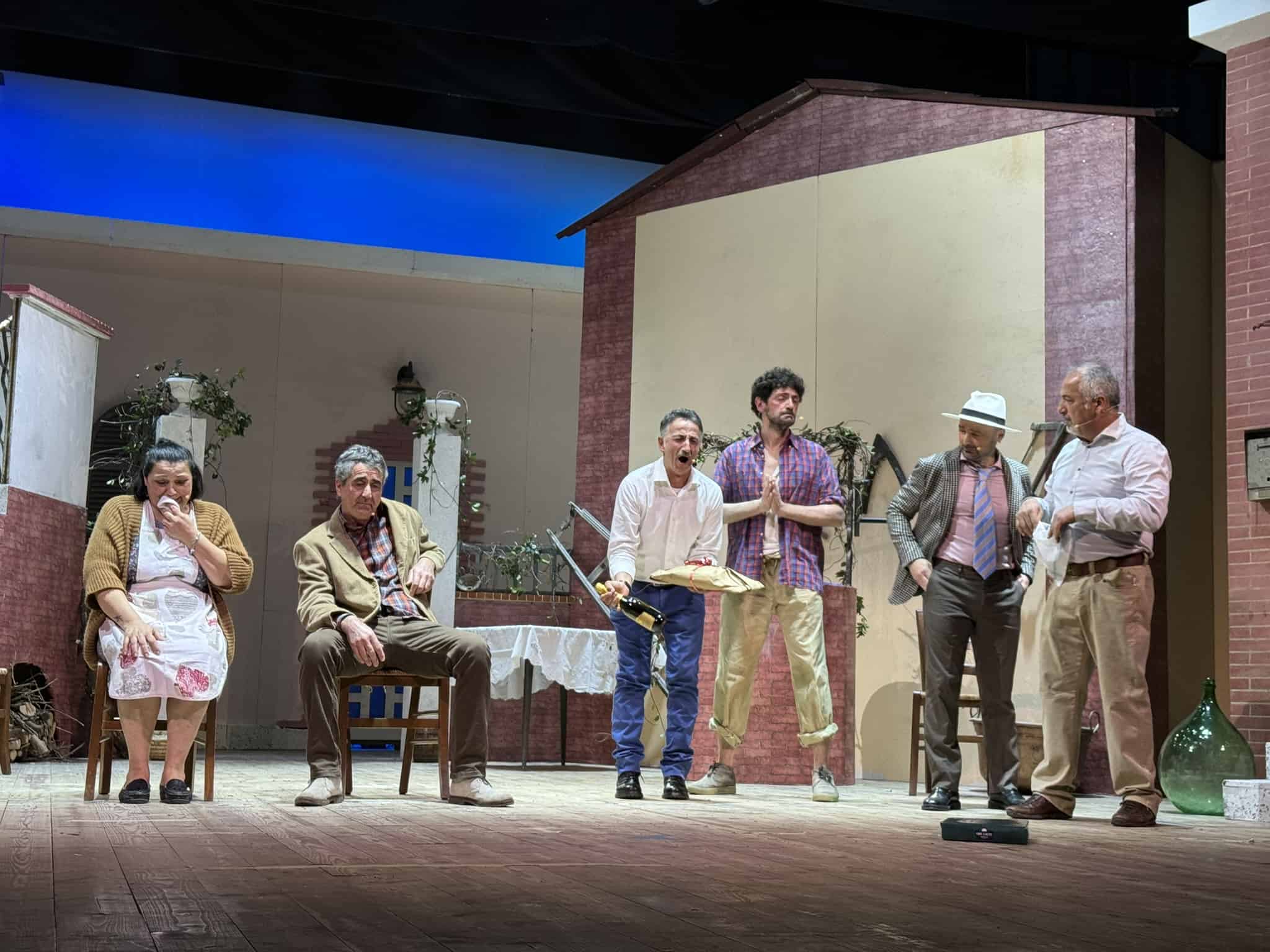 Con la compagnia "Tra palco e realtà" il Teatro a Castel Volturno è ancora vivo