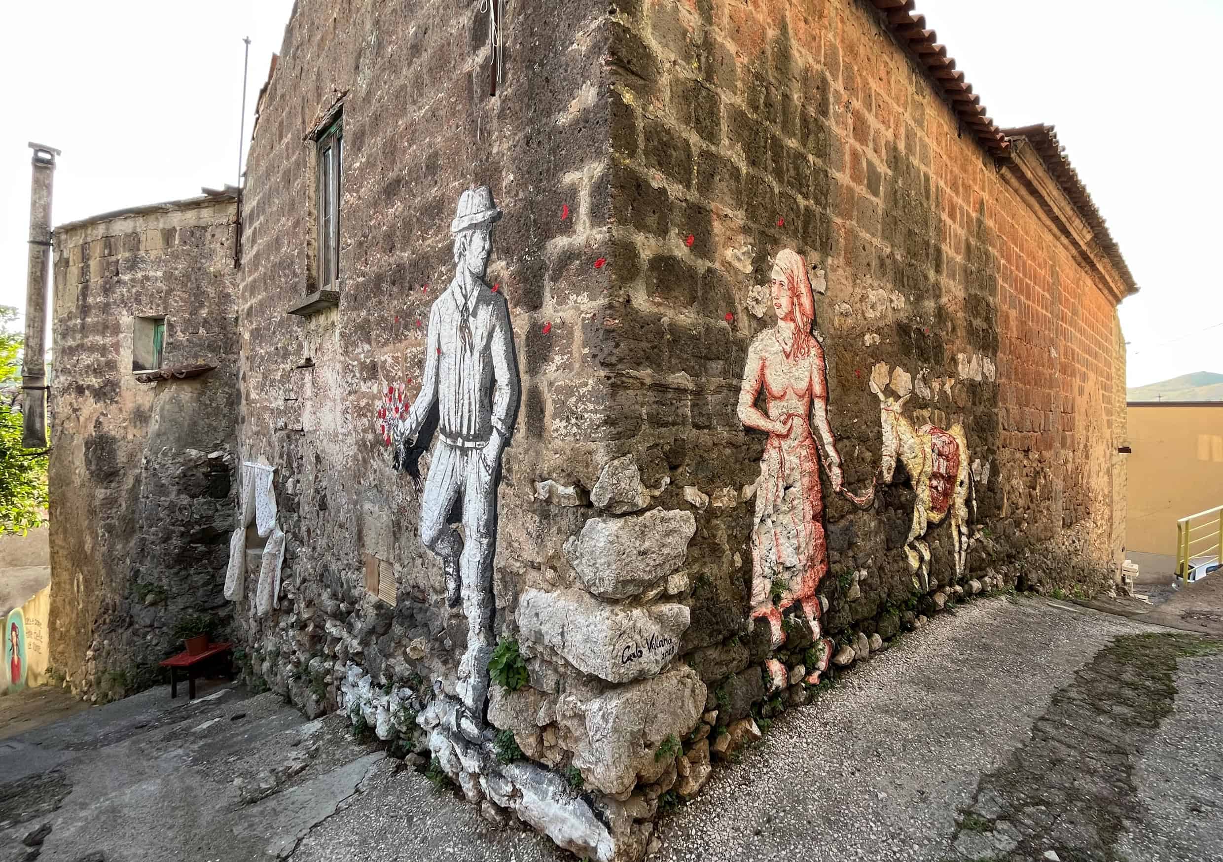 La pittura murale e i racconti di Castel Morrone